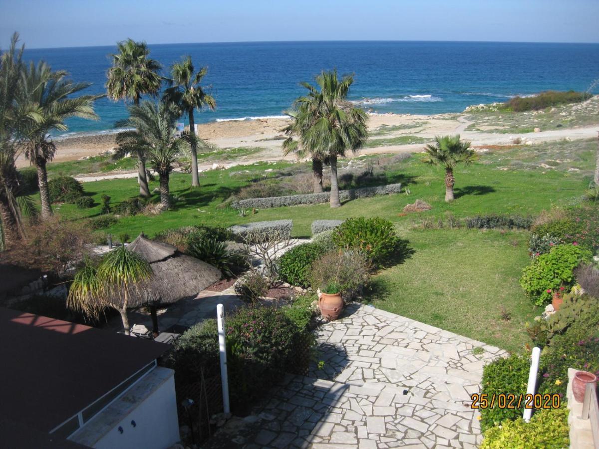 Sea Front Villa Kristina Klorakas Екстериор снимка
